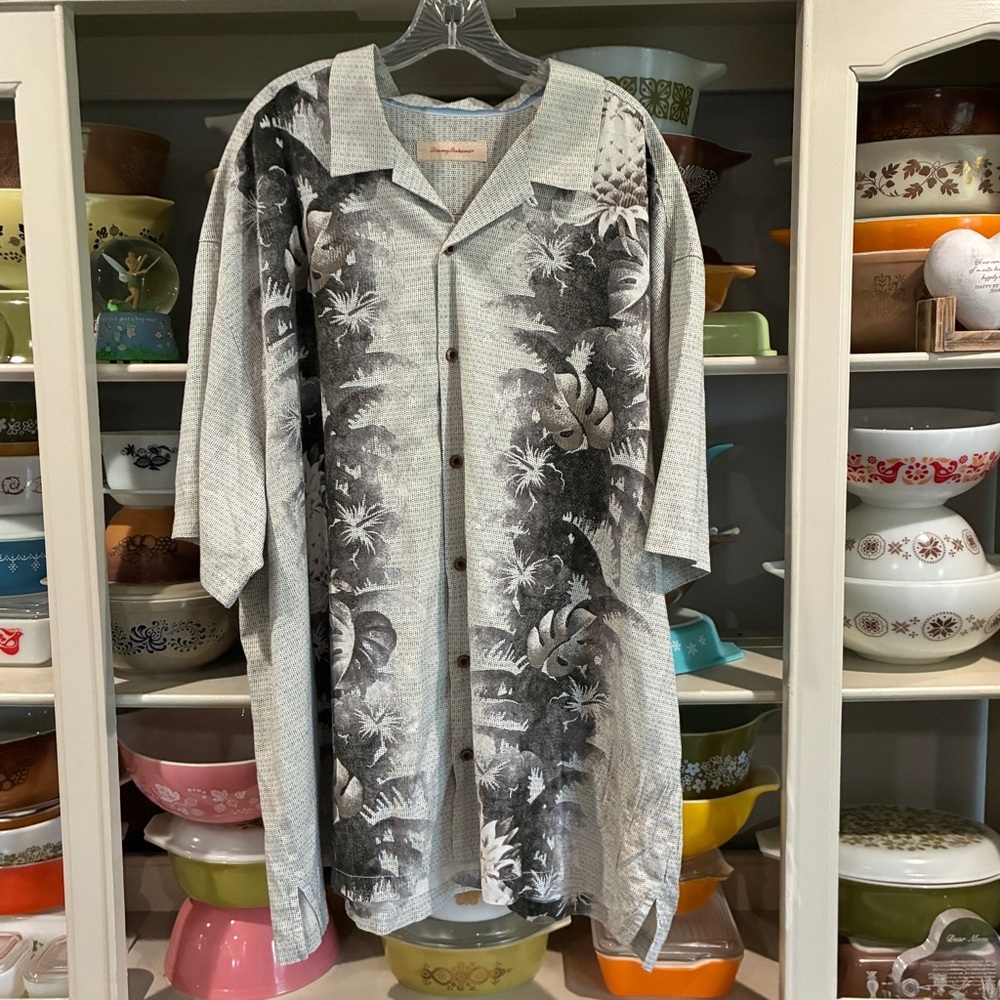 Tommy Bahama Pineapple Petals Silk Camp Shirt - Size 3XB